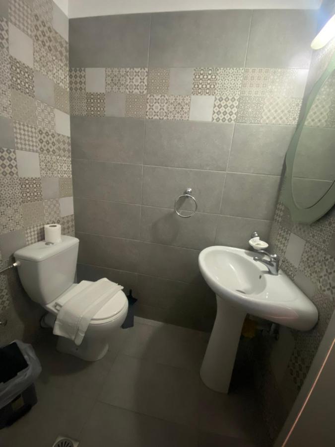 Aeolos Apartments Akrotiri  Bagian luar foto